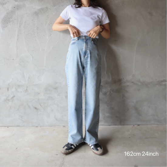 新品未使用タグつきepa wide straight jeans 24 新品未使用タグつきepa wide straight jeans 24