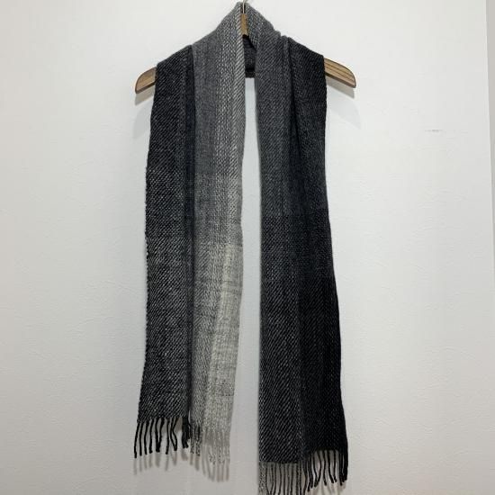 手紡ぎ　膝掛け　ホームスパン　ストール　ウール　一点物　新品 ホームスパンマフラー ライトグレー・浮き織り ストール 植松