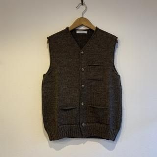 <img class='new_mark_img1' src='https://img.shop-pro.jp/img/new/icons47.gif' style='border:none;display:inline;margin:0px;padding:0px;width:auto;' />LE TRICOT DE LA MER VEE WAIST COAT Vͥå ܥ٥ 롦ȥꥳɥ顦᡼ 