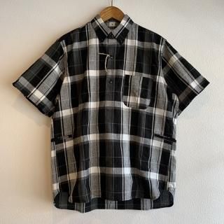 <img class='new_mark_img1' src='https://img.shop-pro.jp/img/new/icons47.gif' style='border:none;display:inline;margin:0px;padding:0px;width:auto;' />SASSAFRASWHEEL BARROW SHELL SHIRTS 1/2 