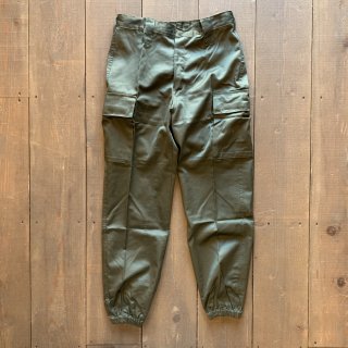 <img class='new_mark_img1' src='https://img.shop-pro.jp/img/new/icons47.gif' style='border:none;display:inline;margin:0px;padding:0px;width:auto;' />MILITARY DEADSTOCK Portuguese Army Parachute Cargo Pants ݥȥ뷳 ѥ饷塼