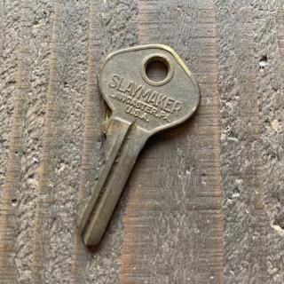 ANTIQUE KEY 50's 