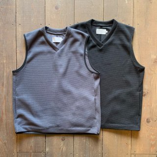<img class='new_mark_img1' src='https://img.shop-pro.jp/img/new/icons47.gif' style='border:none;display:inline;margin:0px;padding:0px;width:auto;' />【CURLY/カーリー】 DRY KNIT VEST 