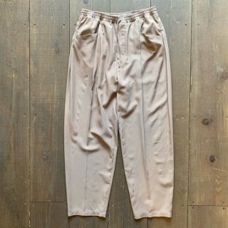 <img class='new_mark_img1' src='https://img.shop-pro.jp/img/new/icons47.gif' style='border:none;display:inline;margin:0px;padding:0px;width:auto;' />onoma.lab BREEZE EASY TROUSERS SET UP 