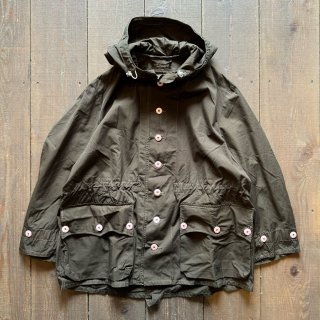 <img class='new_mark_img1' src='https://img.shop-pro.jp/img/new/icons47.gif' style='border:none;display:inline;margin:0px;padding:0px;width:auto;' />MILITARY DEADSTOCK Swedish Snow Parka  