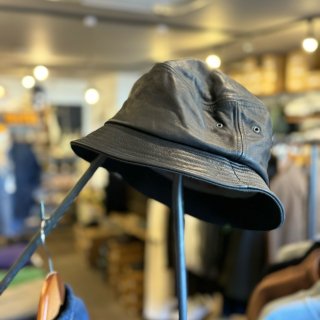 <img class='new_mark_img1' src='https://img.shop-pro.jp/img/new/icons5.gif' style='border:none;display:inline;margin:0px;padding:0px;width:auto;' />【DECHO】 BUCKET HAT 
