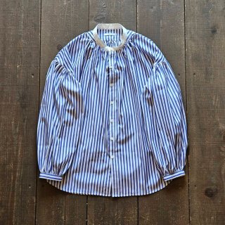 <img class='new_mark_img1' src='https://img.shop-pro.jp/img/new/icons5.gif' style='border:none;display:inline;margin:0px;padding:0px;width:auto;' />MANON Stripe Amical Shirt 