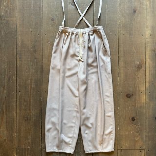 <img class='new_mark_img1' src='https://img.shop-pro.jp/img/new/icons5.gif' style='border:none;display:inline;margin:0px;padding:0px;width:auto;' />MANON Suspender Baloon Pants 