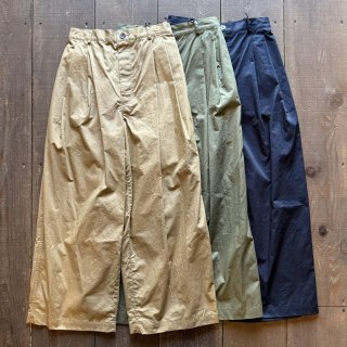 <img class='new_mark_img1' src='https://img.shop-pro.jp/img/new/icons5.gif' style='border:none;display:inline;margin:0px;padding:0px;width:auto;' />MANON Vintage Twill Two Tuck Wide Pants 