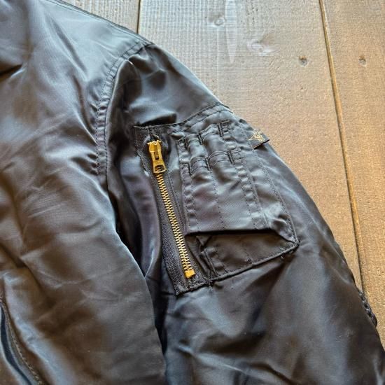 希少！【MILITARY DEADSTOCK】 ALPHA INDUSTRIES社製 90s