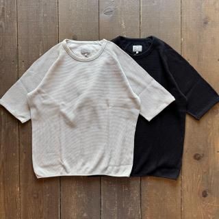 <img class='new_mark_img1' src='https://img.shop-pro.jp/img/new/icons5.gif' style='border:none;display:inline;margin:0px;padding:0px;width:auto;' />CURLYCo. Waffle S/S Tee 
