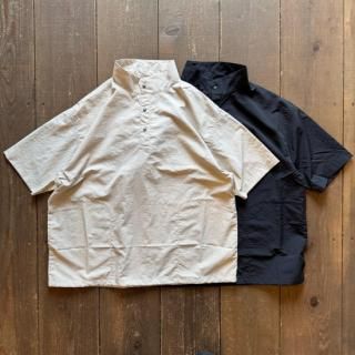 <img class='new_mark_img1' src='https://img.shop-pro.jp/img/new/icons5.gif' style='border:none;display:inline;margin:0px;padding:0px;width:auto;' />Manual Alphabet Light Shell S/S Snap Shirt 