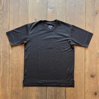 <img class='new_mark_img1' src='https://img.shop-pro.jp/img/new/icons5.gif' style='border:none;display:inline;margin:0px;padding:0px;width:auto;' />CURLYCo. Prime Wool Tee 