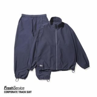 <img class='new_mark_img1' src='https://img.shop-pro.jp/img/new/icons5.gif' style='border:none;display:inline;margin:0px;padding:0px;width:auto;' />Fresh Service CORPORATE TRACK SUIT 