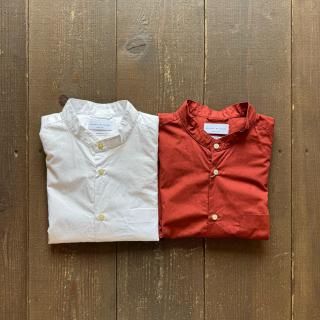<img class='new_mark_img1' src='https://img.shop-pro.jp/img/new/icons5.gif' style='border:none;display:inline;margin:0px;padding:0px;width:auto;' />Manual Alphabet Typewriter Loose Fit Band Collar Shirt 