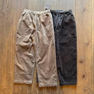 <img class='new_mark_img1' src='https://img.shop-pro.jp/img/new/icons5.gif' style='border:none;display:inline;margin:0px;padding:0px;width:auto;' />Manual Alphabet 10w Corduroy Easy Pants 