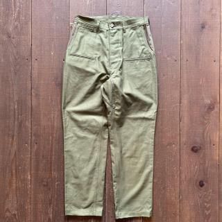 <img class='new_mark_img1' src='https://img.shop-pro.jp/img/new/icons5.gif' style='border:none;display:inline;margin:0px;padding:0px;width:auto;' />SASSAFRAS Wheel Barrow Pants 