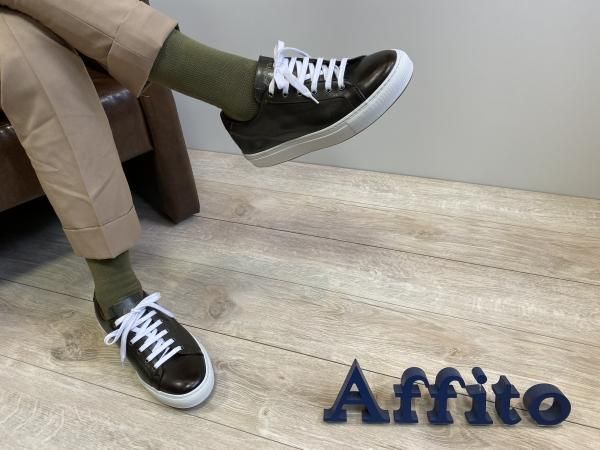 極美品Santoniサントーニカモフラブラウン レザーシューズガジアー ⭐️新品未使用⭐️ Santoni サントーニ タンブルレザー