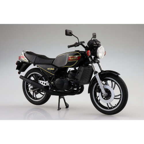 YAMAHA RZ250 1/12スケール DIECAST MOTORCYCLE ニューヤマハブラック YAMAHA RZ250 1/12スケール DIECAST MOTORCYCLE ニューヤマハブラック