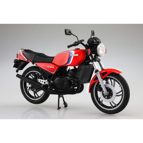 YAMAHA RZ250 1/12スケール DIECAST MOTORCYCLE YSPカラー YAMAHA RZ250 1/12スケール DIECAST MOTORCYCLE YSPカラー