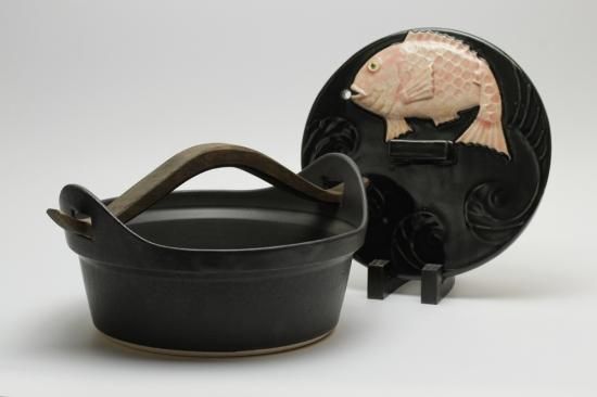 土鍋 陶器陶芸作家 お魚さんの取手の土鍋 作家さん