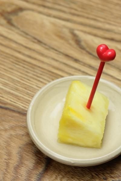 白瓷豆皿 ・市川孝 - 暮らしを楽しむうつわ・作家ものの和食器 白瓷豆皿 ・市川孝 - 暮らしを楽しむうつわ・作家ものの和食器