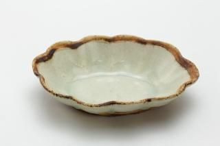 新品】陶芸家 加藤祥孝 灰釉5.5寸輪花リム皿 2点 美濃焼（加藤