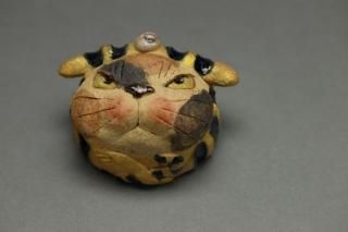 【新品】人気作家 岡村洋子 猫かぶりシリーズ ブルドッグ 置物 焼き物 岡村洋子（猫） - 暮らしを楽しむうつわ・作家ものの和食器通販