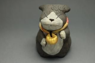 【新品】人気作家 岡村洋子 猫かぶりシリーズ 猪 置物 焼き物 岡村洋子（猫） - 暮らしを楽しむうつわ・作家ものの和食器通販