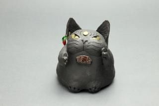 【新品】人気作家 岡村洋子 猫かぶりシリーズ 金魚 赤 置物 焼き物 岡村洋子（猫） - 暮らしを楽しむうつわ・作家ものの和食器通販