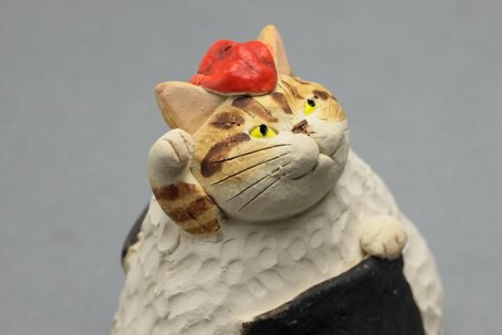 おむすび猫(梅干し)・水谷満 - 暮らしを楽しむうつわ・作家