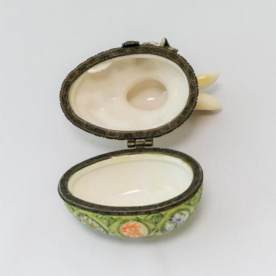 Villeroy & Boch Easter bunny 卵型小物入れ ドイツ製 Villeroy & Boch Easter bunny 卵型小物入れ ドイツ製