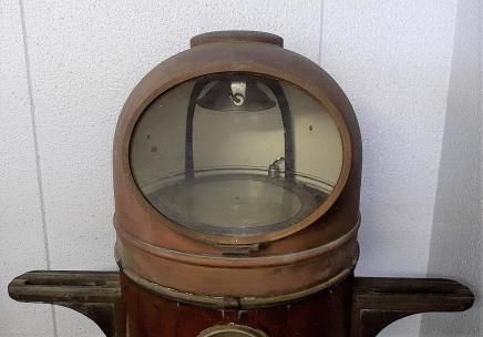 木製スタンドコンパス140cm 布谷計器製作所 高さ約140cm 木製スタンドコンパス140cm 布谷計器製作所 高さ約140cm