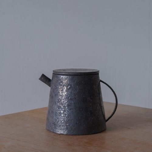 ƣ / Teapot (T) Black