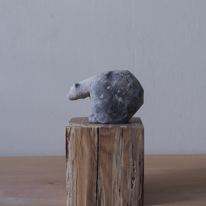 苔むす木工 イルカ 彫刻 木製台座付き 苔むす木工 イルカ 彫刻 木製台座付き
