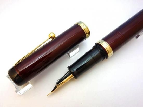 大橋堂 胴軸玉虫塗り 朱 - Pen and message.