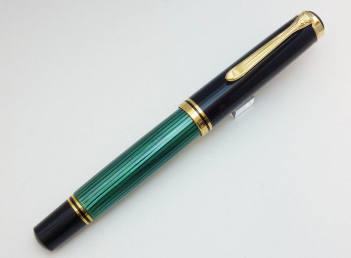 極美品スーべレーン 緑縞 F細字 名入れあり品   筆記具