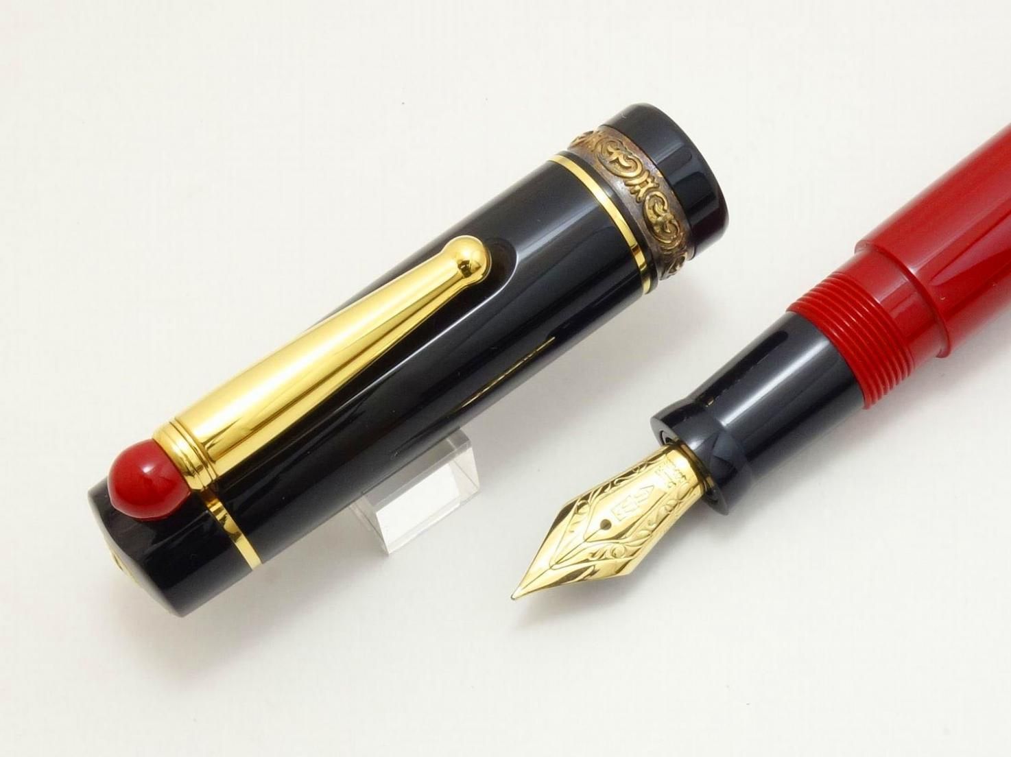 デルタ　万年筆　エテルニタ　スリム　F 50本限定 限定50本 DELTA デルタ 万年筆 EF エテルニタ 14K 付属品 完備
