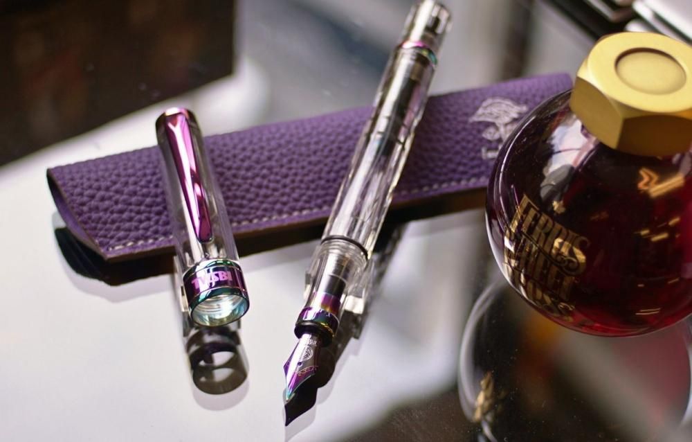 ツイスビー　ダイヤモンド　アイリス　万年筆 TWSBI ダイヤモンド580 アイリス（万年筆）