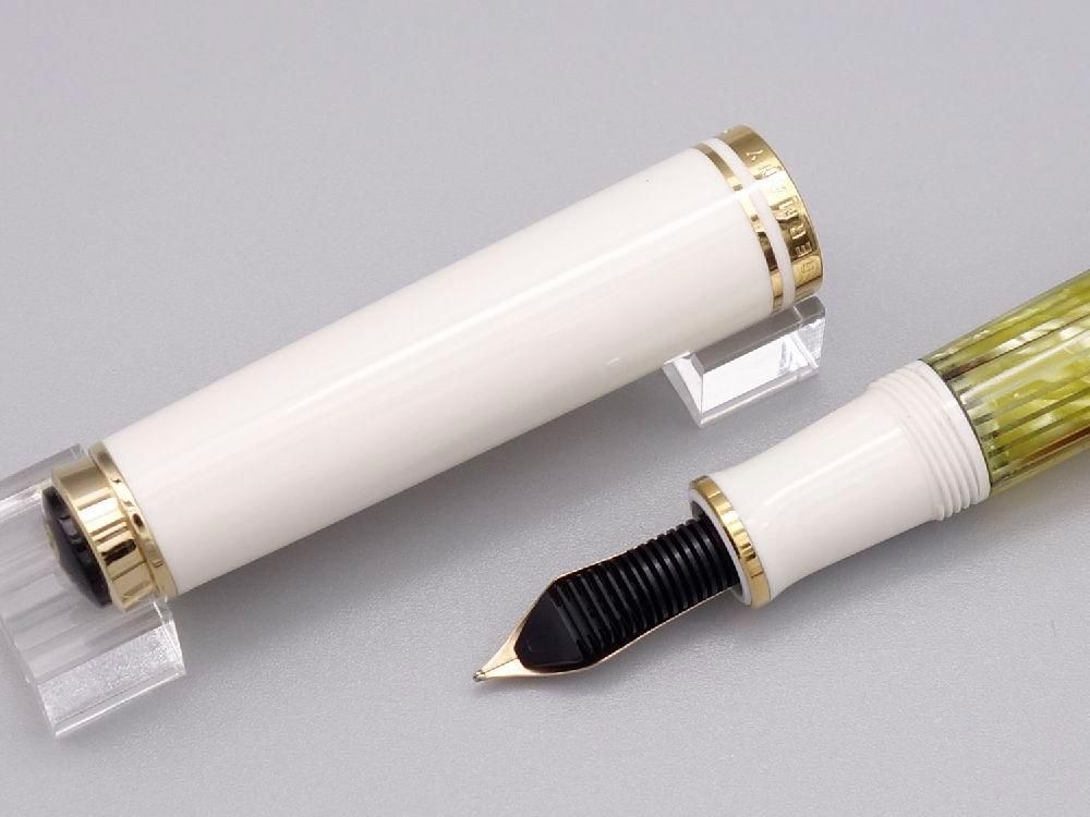 委託販売)(中古品)Pelikan(ペリカン) M400 ホワイト 委託販売)(中古品)Pelikan(ペリカン) M400 ホワイト