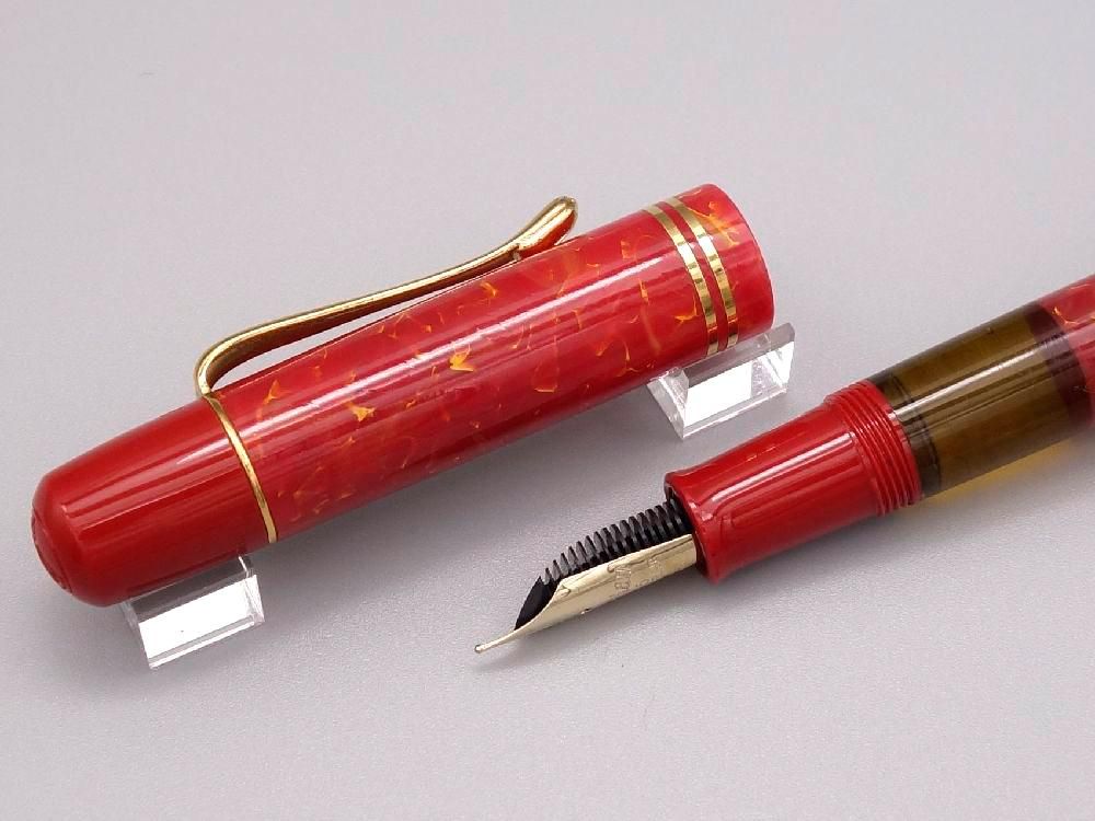 委託販売)(中古品)Pelikan(ペリカン)M101N ブライトレッド(万年筆)