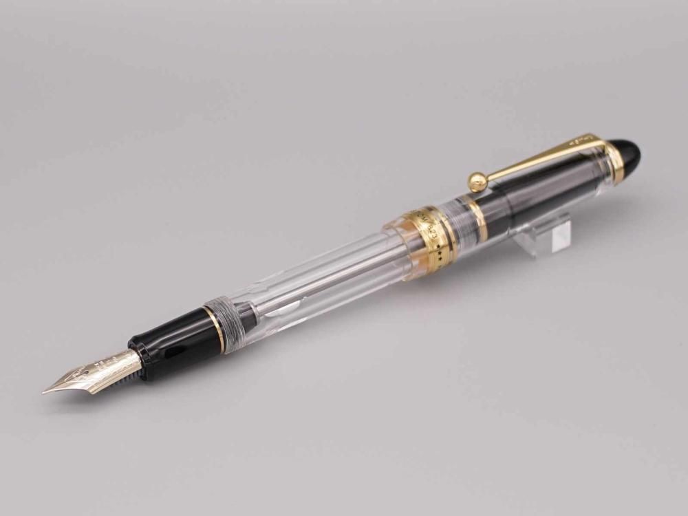 プランジャ式吸入機構万年筆 カスタム 823 透明 - Pen and message. プランジャ式吸入機構万年筆 カスタム 823 透明 - Pen and message.