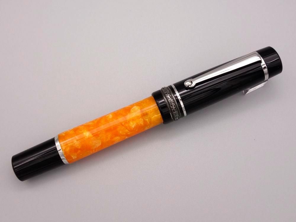 デルタ ボールペン 2色 ドルチェビータ Stylus