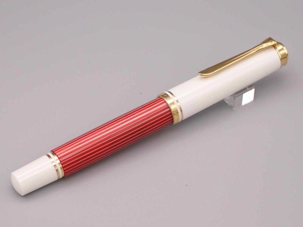 ペリカンM600 レッドホワイト