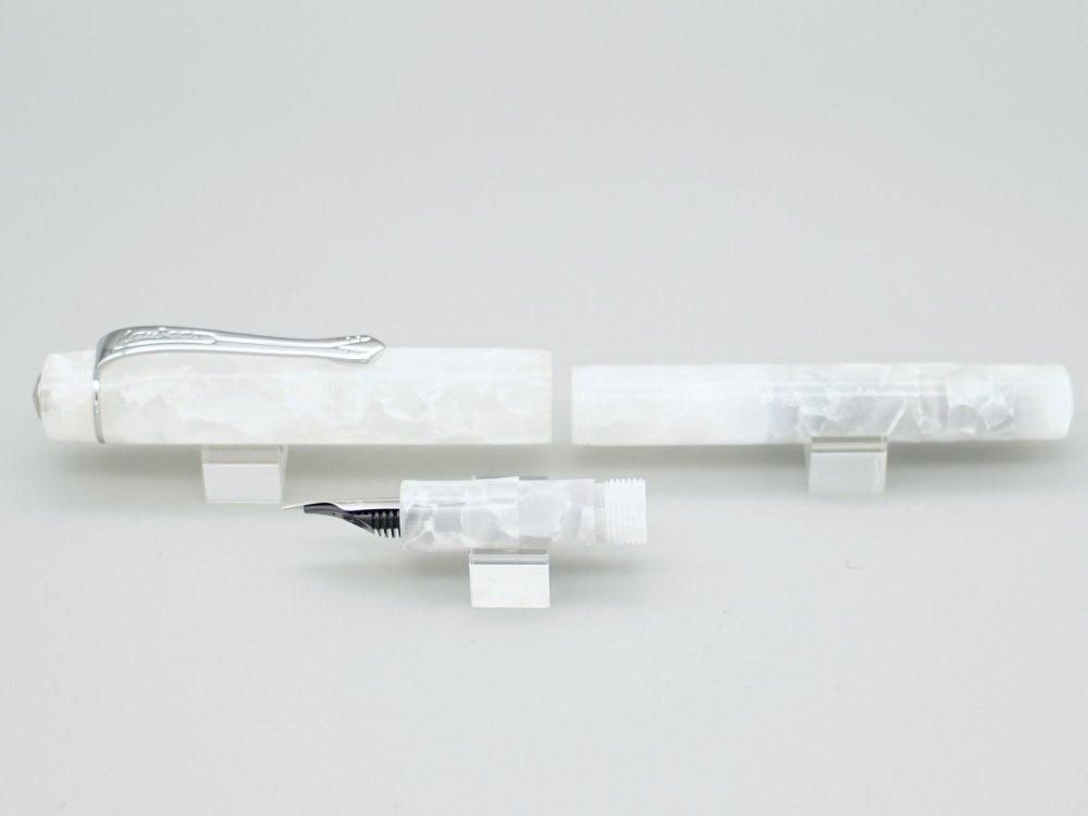 カヴェコアートスポーツミネラルホワイト