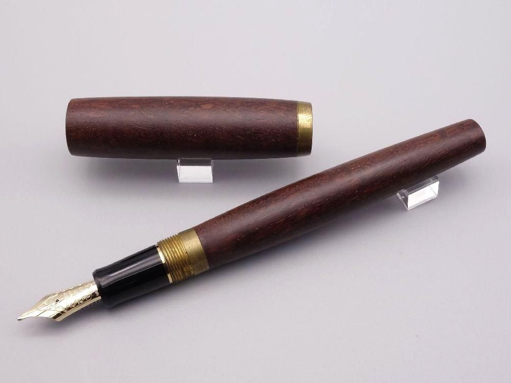 委託販売)中古品)Pen and message.(工房 楔)万年筆銘木軸 委託販売)中古品)Pen and message.(工房 楔)万年筆銘木軸