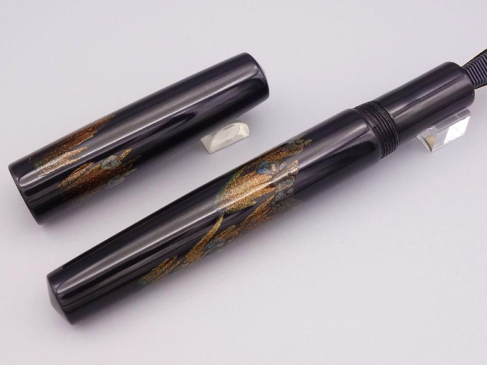 箔飾 高級 蒔絵 金魚文 万年筆 木箱付 V 6025