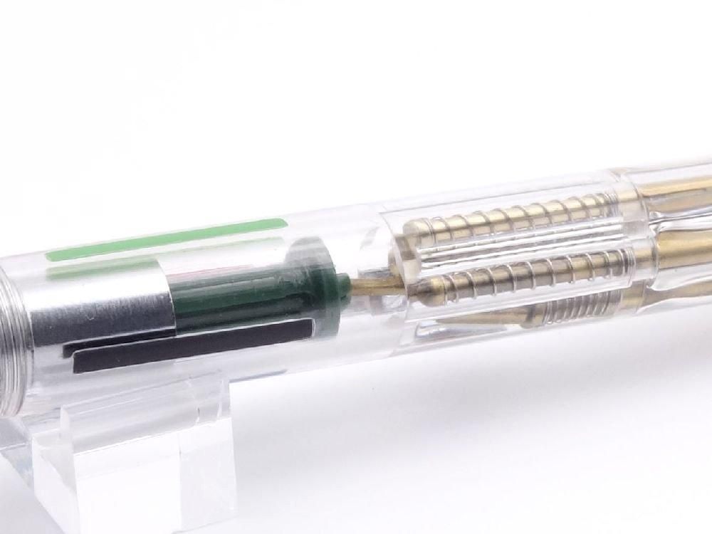 委託販売）（未使用品）Geha（ゲーハ）振り子式4色ボールペン