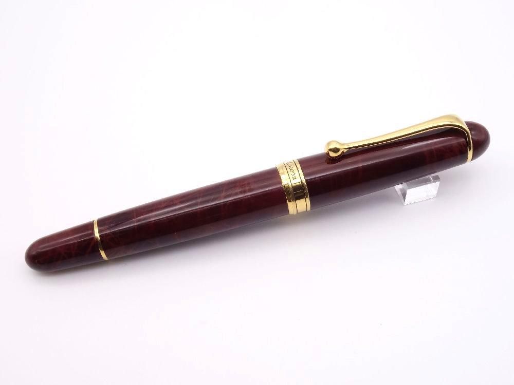 AURORA。ペン先18K、EF字 AURORA。ペン先18K、EF字