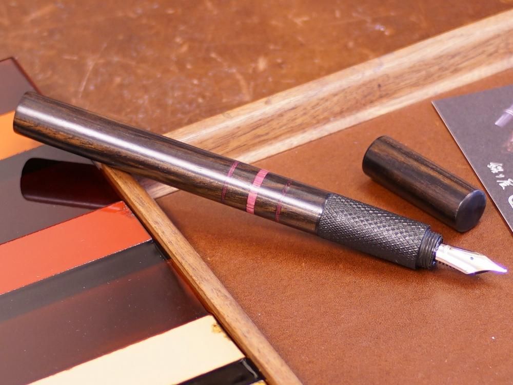 スティロアート　軽井沢　Pelikan　ペリカン 万年筆 雛二羽　木軸 スティロアート 軽井沢 Pelikan ペリカン 万年筆 雛二羽 木軸 スティロ